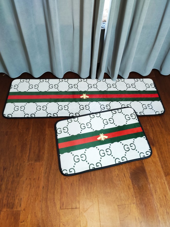 グッチカーペット　GUCCI人気マット　キッチンマット/トイレ/ベッドルーム/浴室/新居絨毯　ウォッシャブル2つサイズ選択