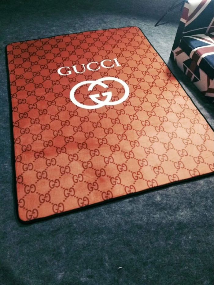 GUCCIカーペット人気マット150×200　ラグマット絨毯グッチ　子供プレイマット　ウォッシャブル　オールシーズン　5種選択可