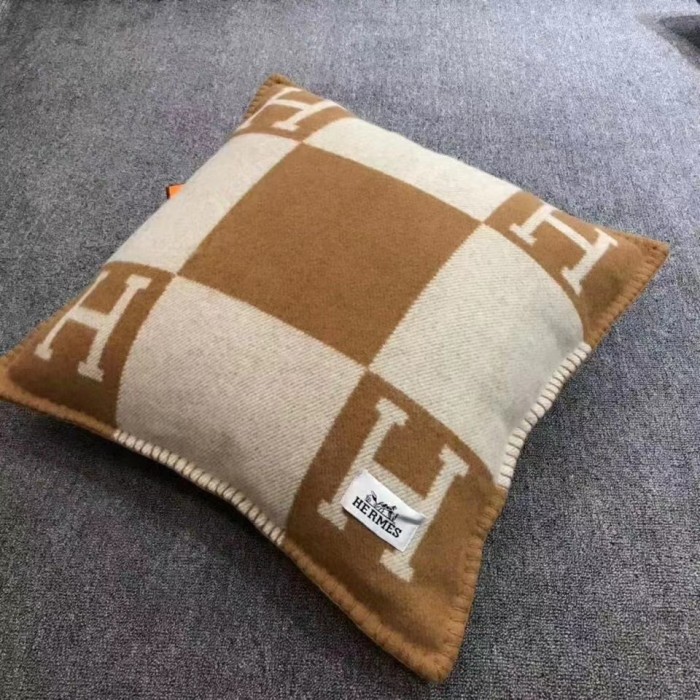 HERMES　エルメス　お部屋のアクセントに♪クッション　アヴァロン　Avalon Navy　Cushion　Hチェック柄　抱き枕カバー　まくら座布　団カバー　4色入れ