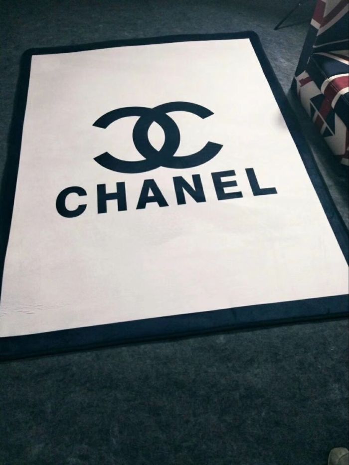 CHANELシャネル　カーペット150×200サイズ　人気絨毯　ラグ大判マット　ウォッシャブル　滑り止め付　おしゃれオススメ