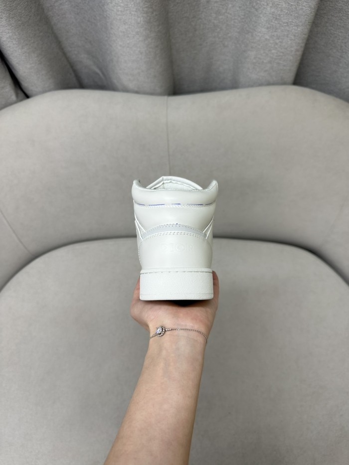 DIOR-ディオールが新作B30スニーカーを発表スーパーコピー