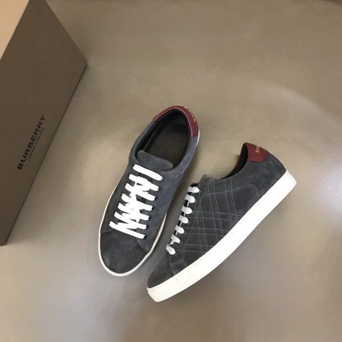 Burberryバーバリー激安偽物メンズ クラシック ロートップ スニーカー