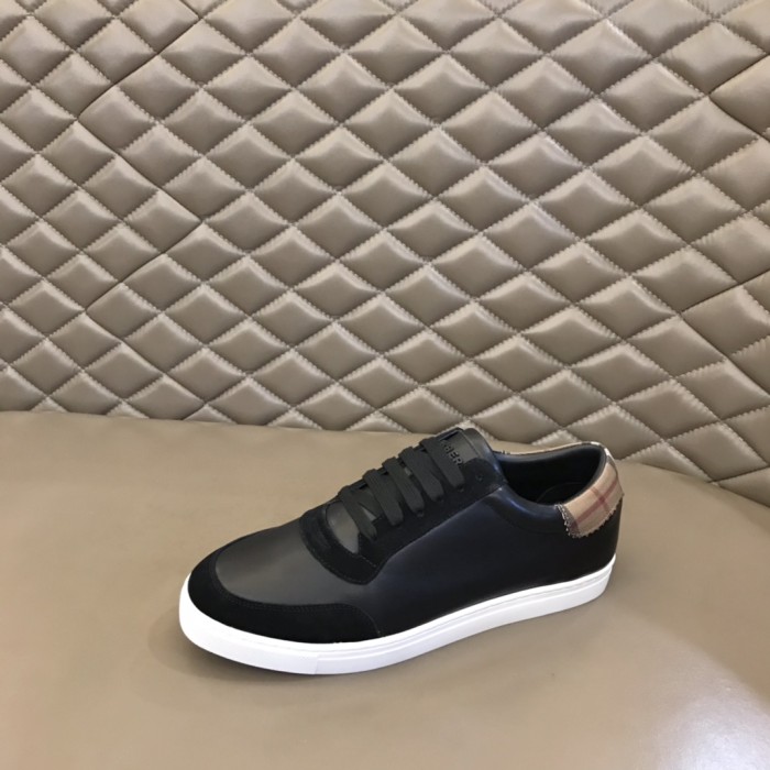 高品質Burberryバーバリー メンズ クラシック ロートップ スニーカー