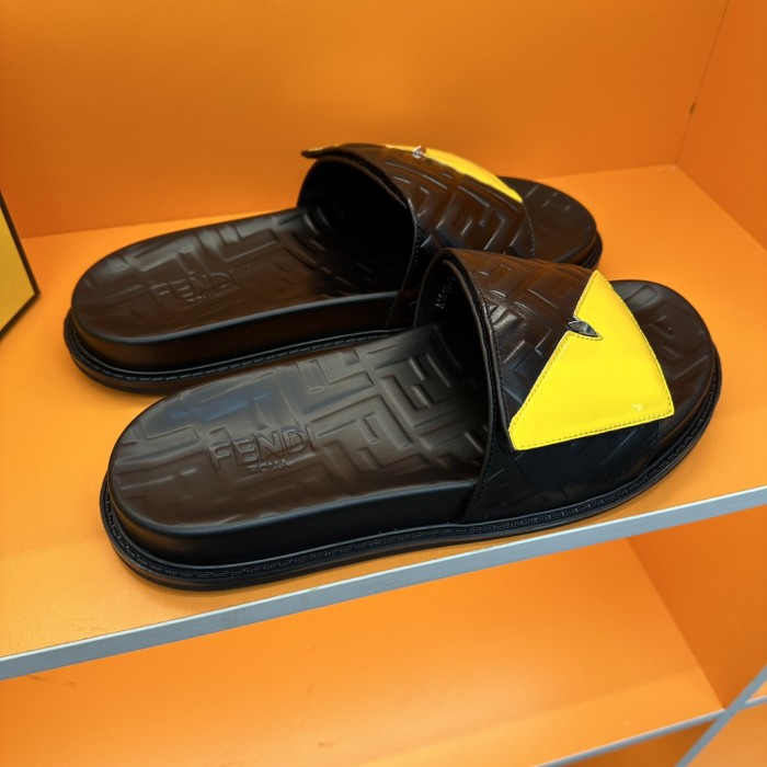 最新FENDI フェンディ メンズ 春夏 スリッパ