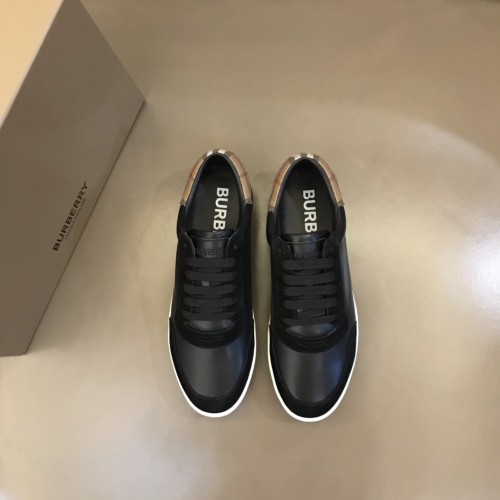 高品質Burberryバーバリー メンズ クラシック ロートップ スニーカー
