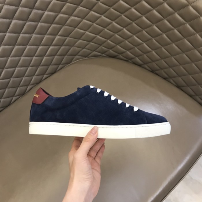 Burberryバーバリー 通販メンズ クラシック ロートップ スニーカー