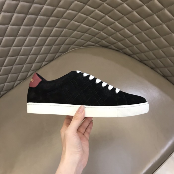 Burberryバーバリー 激安メンズ クラシック ロートップ スニーカー