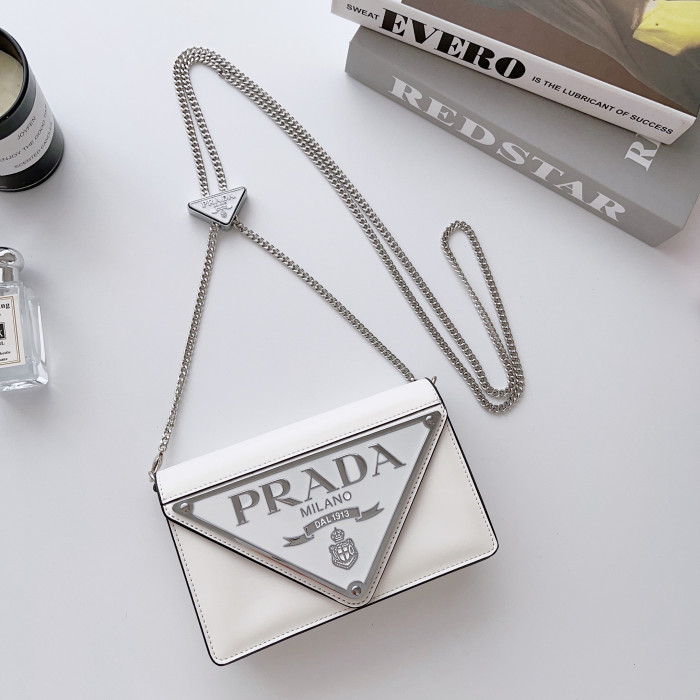 2023Pradaプラダケース最新全機種11 Pro/11/Xs Max/Xr/XS/iPhone7/7P/8/8P/ iPhone12/iPhone13 5色