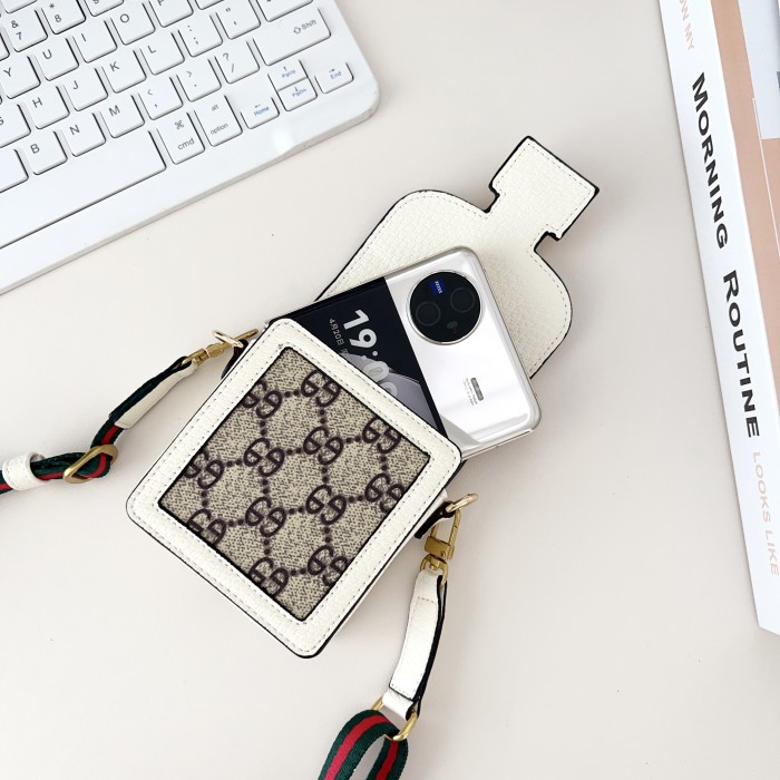 2023Gucciグッチ ケース最新全機種11 Pro/11/Xs Max/Xr/XS/ iPhone12/iPhone13/14 3色
