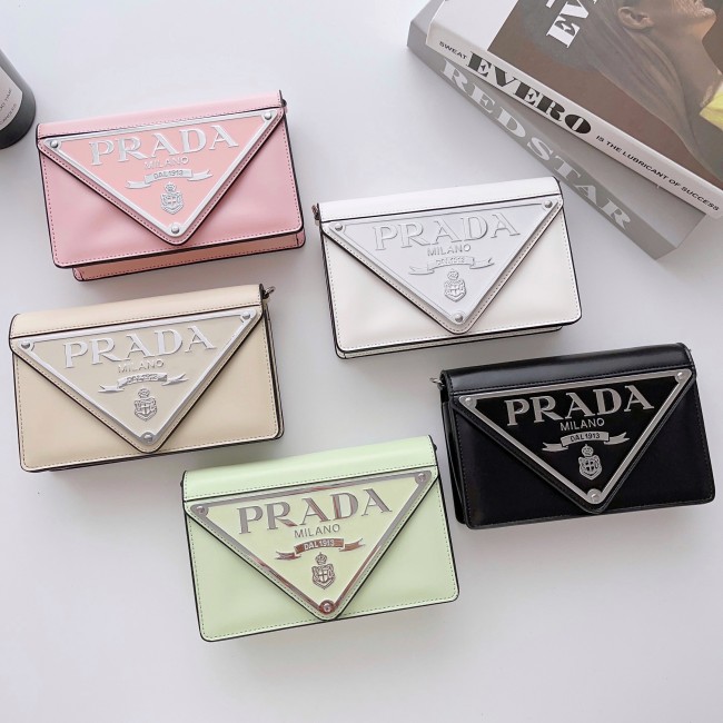 2023Pradaプラダケース最新全機種11 Pro/11/Xs Max/Xr/XS/iPhone7/7P/8/8P/ iPhone12/iPhone13 5色