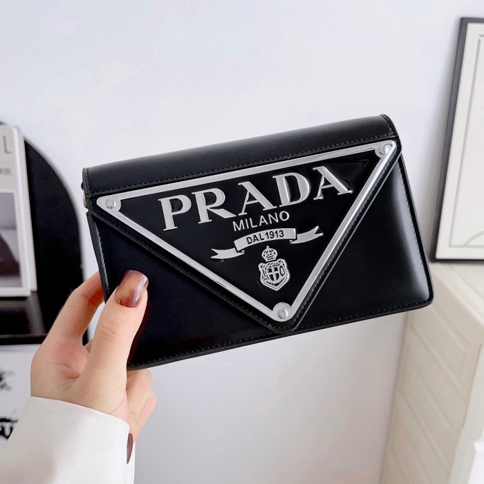 2023Pradaプラダケース最新全機種11 Pro/11/Xs Max/Xr/XS/iPhone7/7P/8/8P/ iPhone12/iPhone13 5色