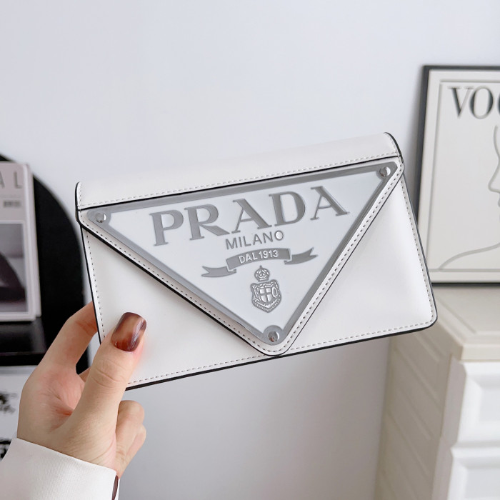 2023Pradaプラダケース最新全機種11 Pro/11/Xs Max/Xr/XS/iPhone7/7P/8/8P/ iPhone12/iPhone13 5色