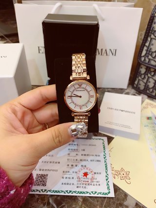 一目惚れ♪ Armani アルマーニ n級品 レディース 時計
