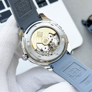 累積売上総額第１位！Patek Philippe パテックフィリップ スーパーコピー メンズ 時計5色