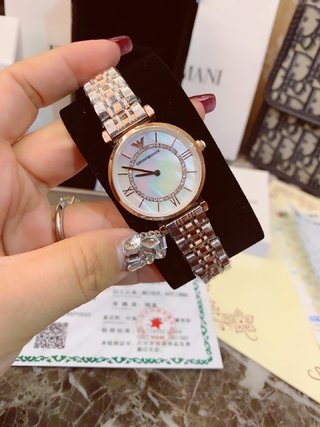 累積売上総額第１位! Armani アルマーニ コピー レディース 時計