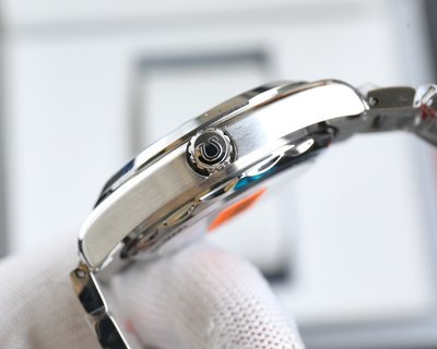 入手困難 オメガ 激安通販 シーマ150 mシリーズ男性用ロボット腕時計