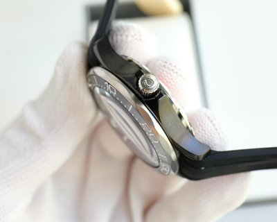 稀少 2023オメガ コピーおすすめ 海馬300メートル潜水腕時計