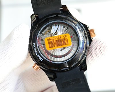 追跡付 2023オメガ コピー海馬300メートル潜水腕時計