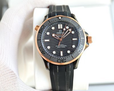 追跡付 2023オメガ コピー海馬300メートル潜水腕時計