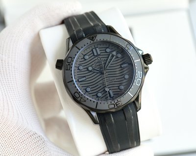 新作 2023オメガ 激安偽物 海馬300メートル潜水腕時計