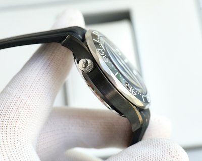 稀少 2023オメガ コピーおすすめ 海馬300メートル潜水腕時計