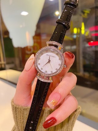 【限定】ブルガリBVLGARI LVCEA n級品 リングシリーズの腕時計4色