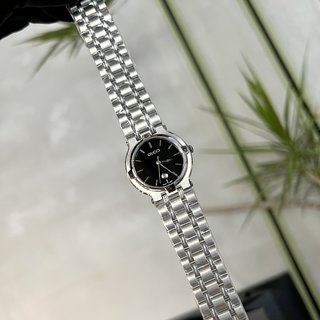 累積売上総額第１位！グッチGUCCI コピー腕時計