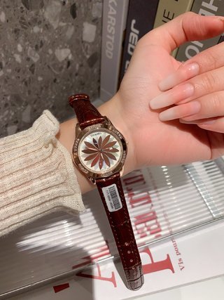 追跡付 シャネル スーパーコピー 優れた品質-女神専属スイス石英3色