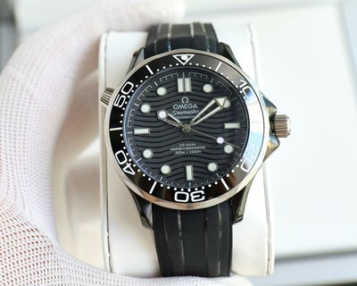 追跡付 オメガスーパーコピー海馬300メートル潜水腕時計