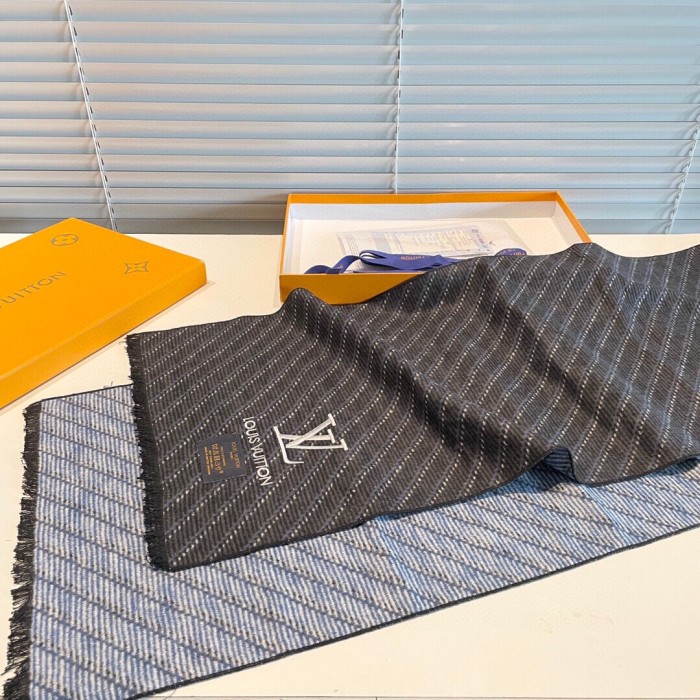 超奇跡の入荷☆ ルイヴィトン n級品 カシミヤのスカーフ