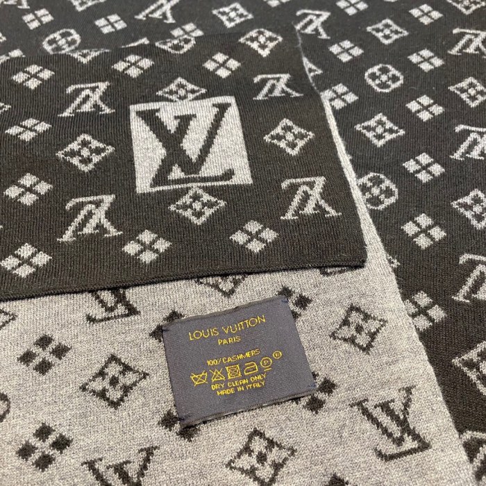 日本未入荷 ルイヴィトン 激安通販 カシミヤのスカーフ