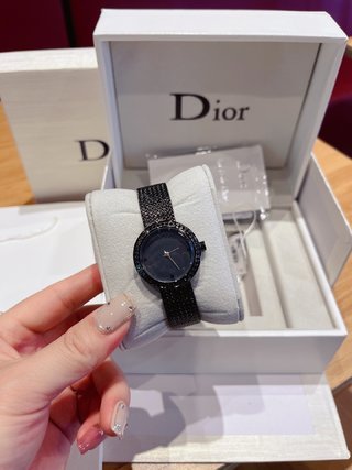 新作 ディオール n級品 La Mini D de Dior Satineシリーズの高級腕時計