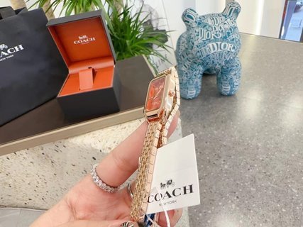 超奇跡の入荷☆ コーチ 激安通販 マディソンシリーズ婦人時計ドリル付き