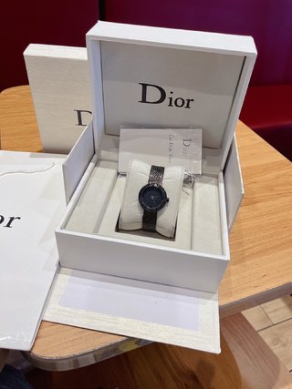 新作 ディオール n級品 La Mini D de Dior Satineシリーズの高級腕時計