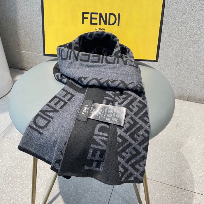 ★超人気 Fendi フェンディ n級品 カップルスタイル マフラー
