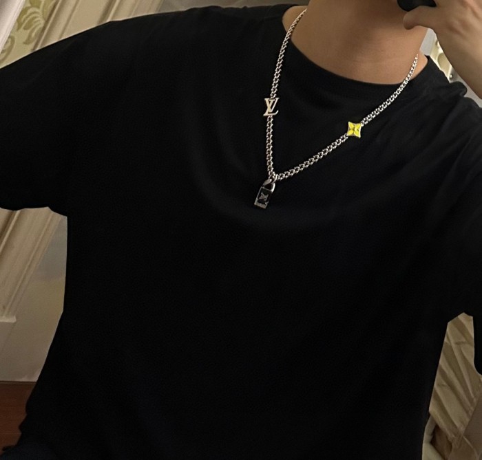 超話題! ルイヴィトン コピー ネックレス