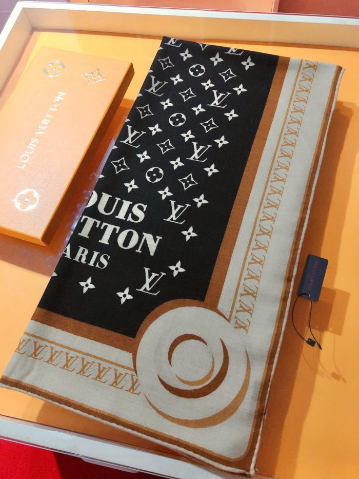 使い勝手良し ルイヴィトン n級品 スカーフ140 cmベルベット版は