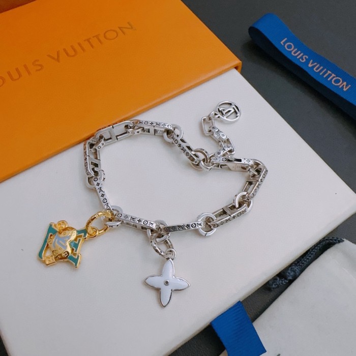 追跡付 ルイヴィトン n級品 ブレスレット
