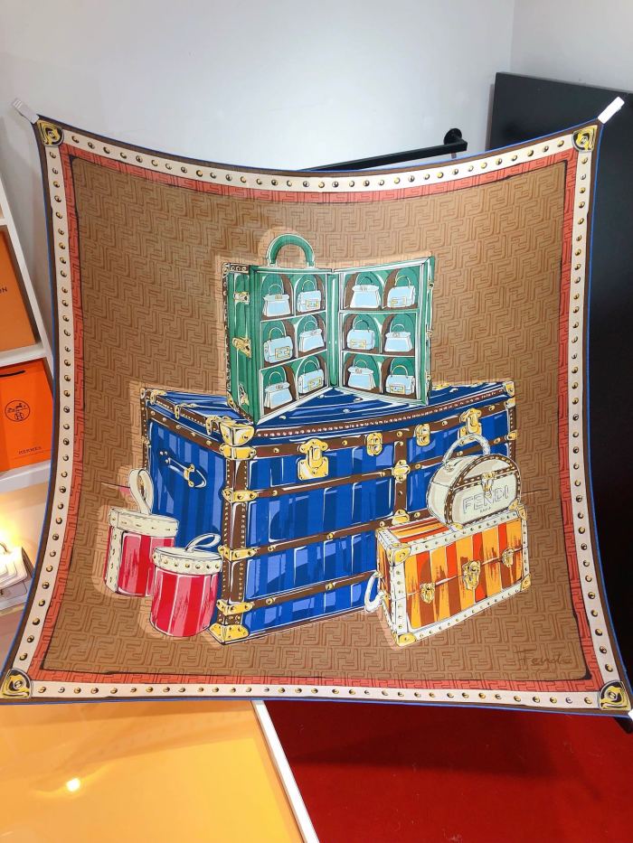 稀少 Fendi フェンディスーパーコピーレディースビロードのスカーフ