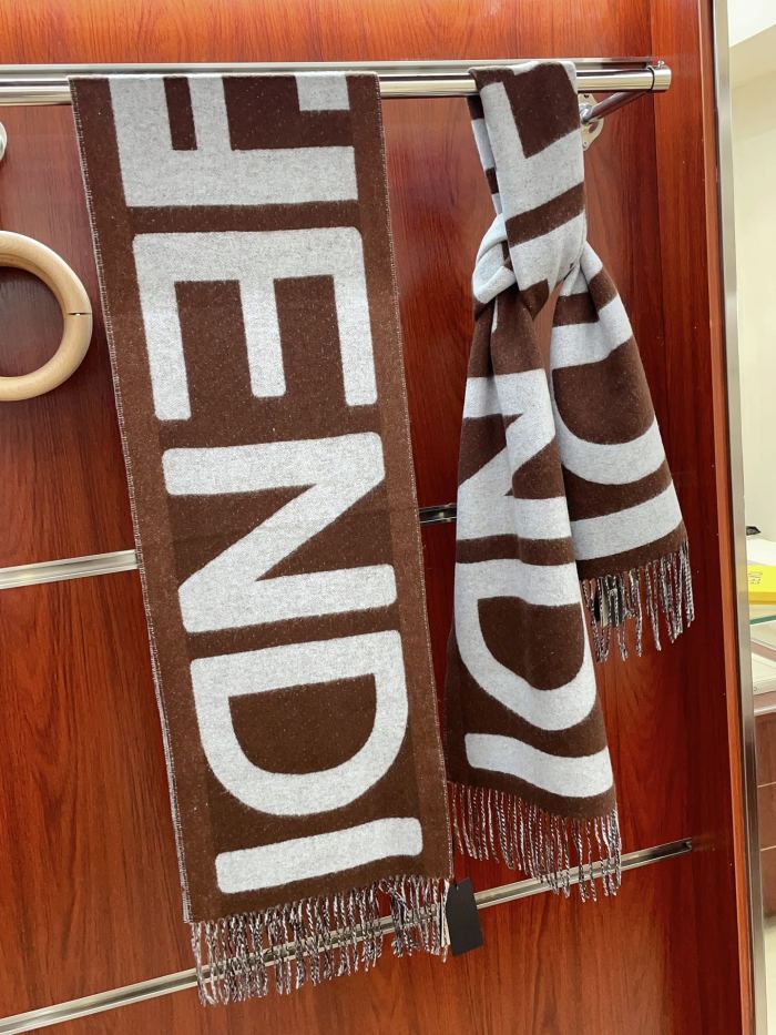 超話題! Fendi フェンディ激安通販 メンズ マフラー