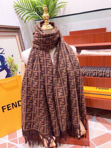 日本未入荷 Fendi フェンディ 偽物通販 レディースマフラー