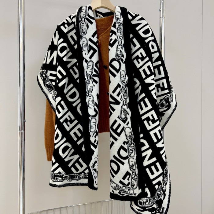 【話題商品！】 Fendi フェンディ コピー レディース マフラー