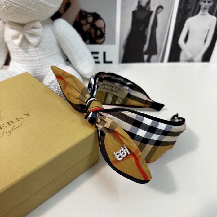 累積売上総額第１位！Burberryバーバリー コピー レディース カチューシャ