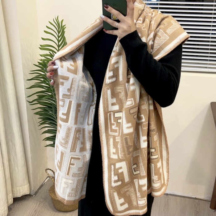 超奇跡の入荷☆ フェンディ n級品 レディース マフラー