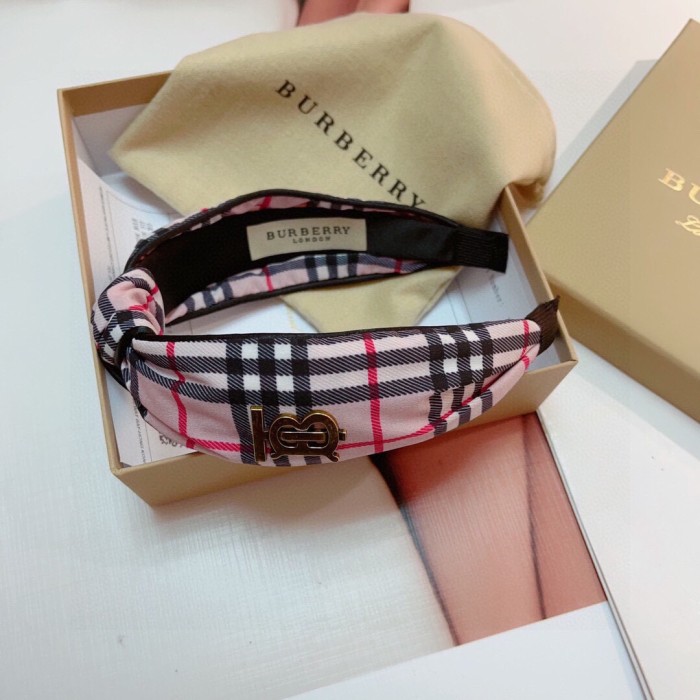 累積売上総額第１位！Burberryバーバリー n級品 レディース カチューシャ