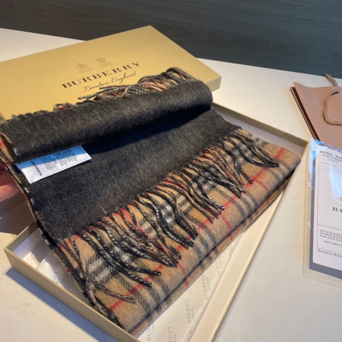 超奇跡の入荷☆ Burberryバーバリー コピー 両面カシミヤマフラー