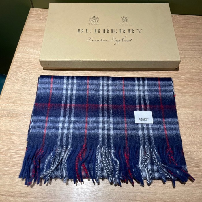 超話題! Burberryバーバリー 激安偽物 カップルスタイルマフラー