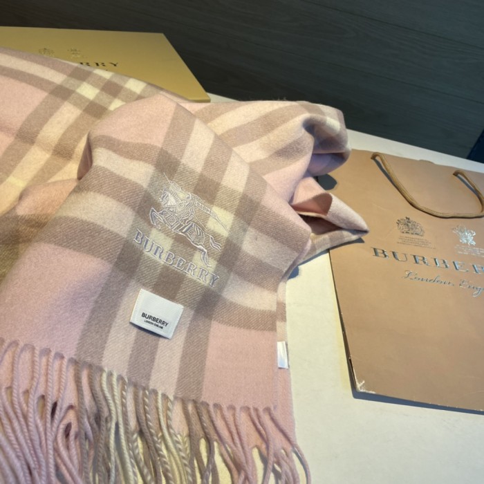 【限定】 Burberryバーバリー 偽物通販 レディースマフラー