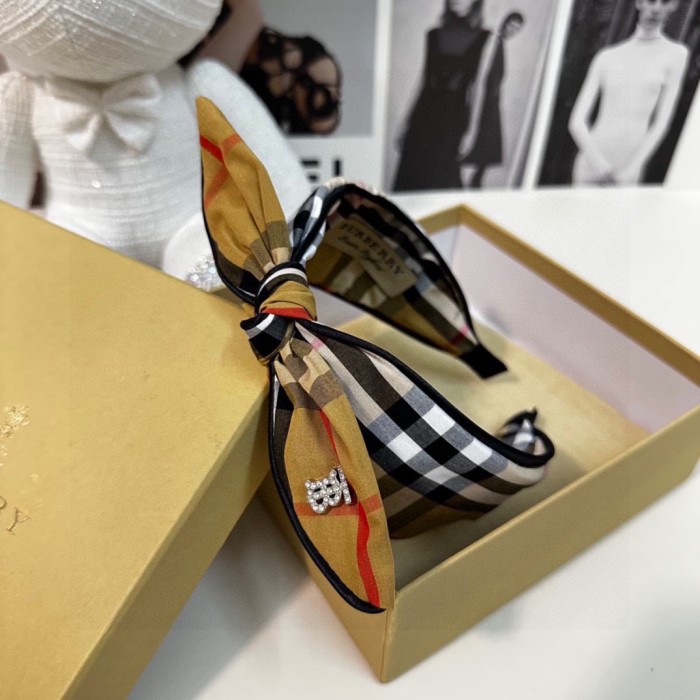 累積売上総額第１位！Burberryバーバリー コピー レディース カチューシャ