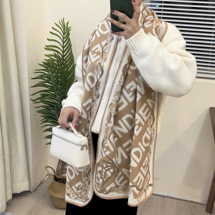 追跡付 フェンディスーパーコピー レディース マフラー
